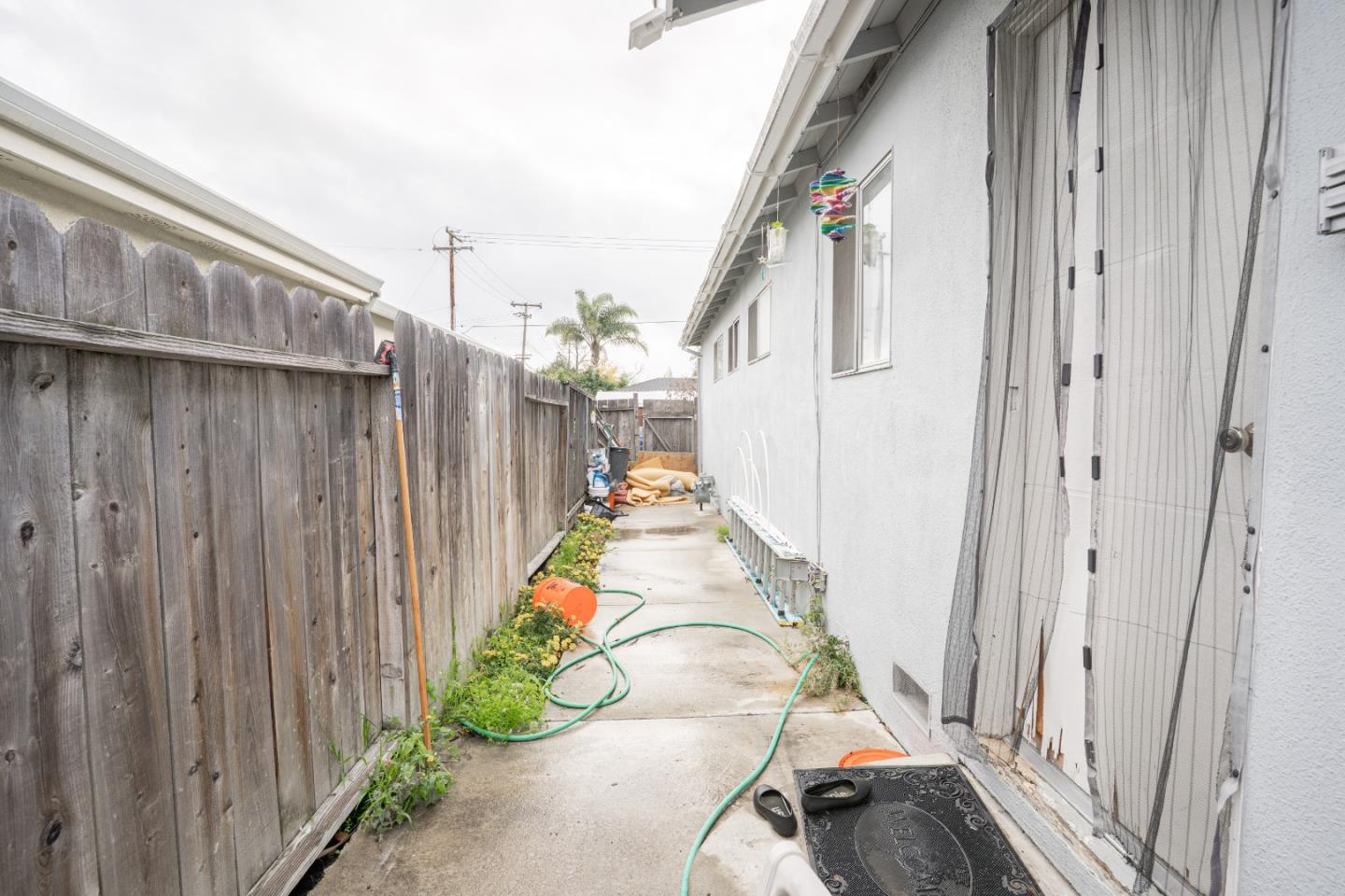 Detail Gallery Image 26 of 31 For 2697 Cabrillo Ave, Santa Clara,  CA 95051 - 4 Beds | 2 Baths