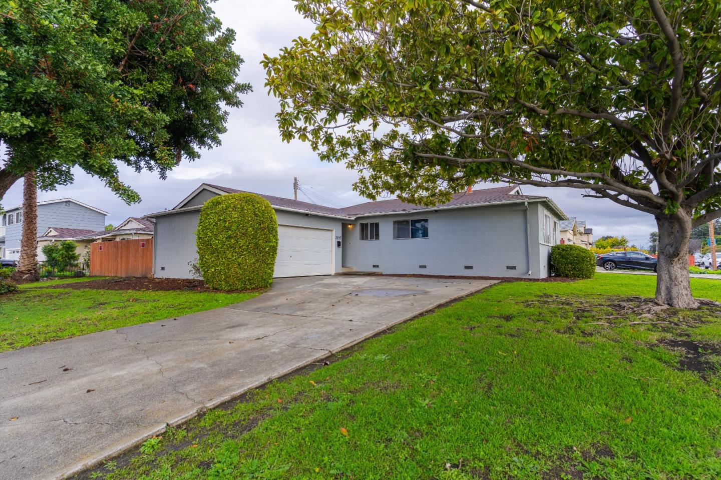 Detail Gallery Image 4 of 31 For 2697 Cabrillo Ave, Santa Clara,  CA 95051 - 4 Beds | 2 Baths