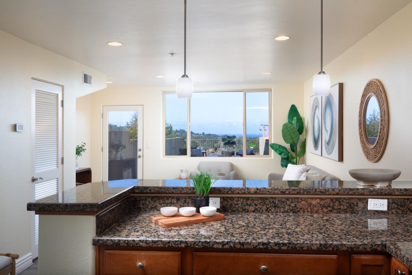 Detail Gallery Image 12 of 23 For 164 Mar Vista Dr, Monterey,  CA 93940 - 2 Beds | 1/1 Baths