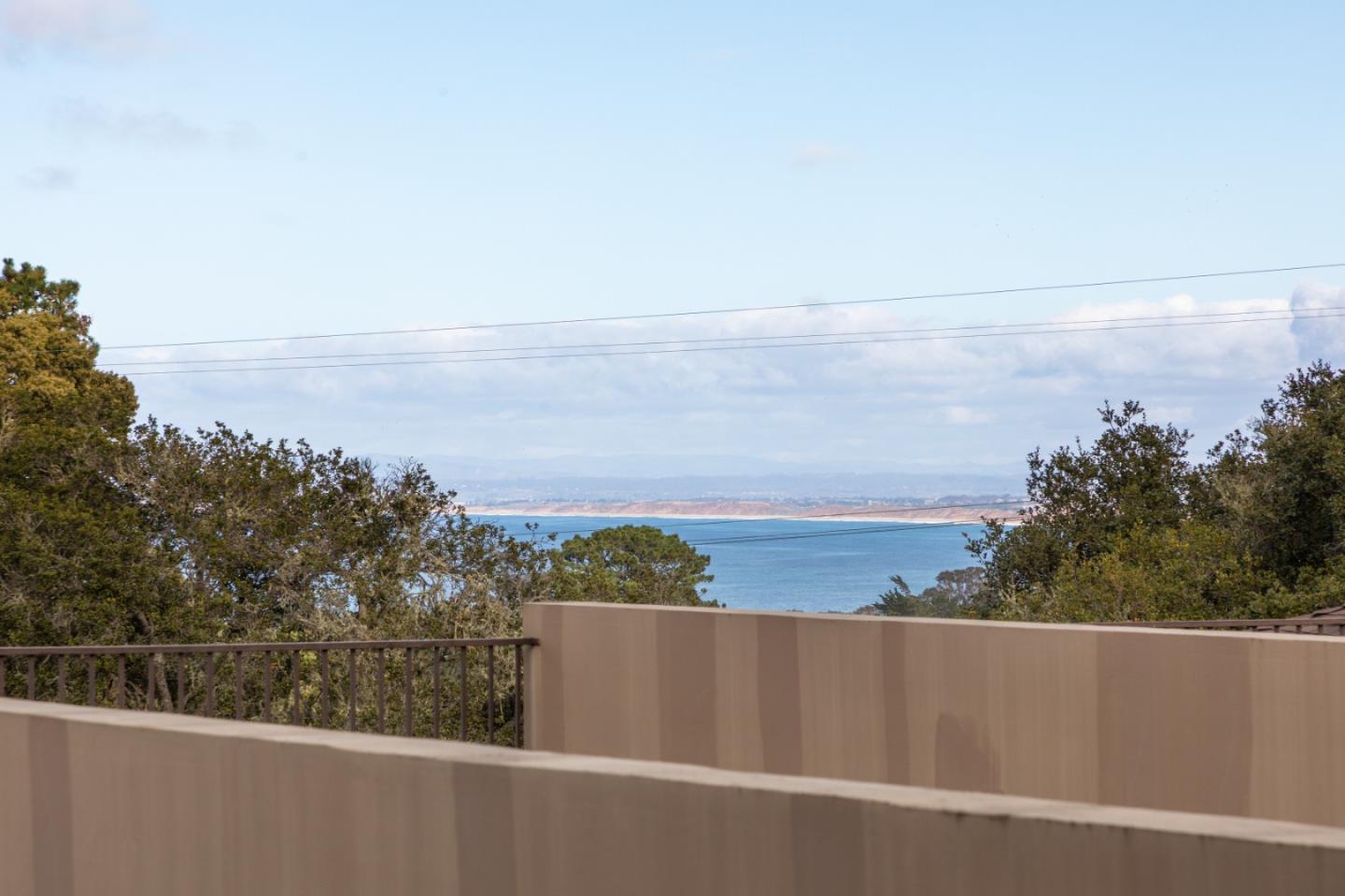 Detail Gallery Image 13 of 23 For 164 Mar Vista Dr, Monterey,  CA 93940 - 2 Beds | 1/1 Baths