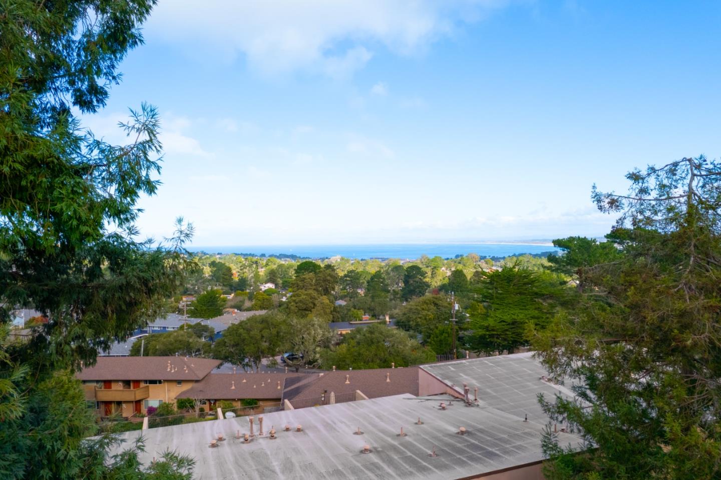 Detail Gallery Image 21 of 23 For 164 Mar Vista Dr, Monterey,  CA 93940 - 2 Beds | 1/1 Baths