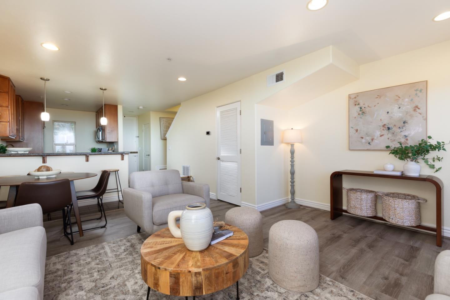 Detail Gallery Image 7 of 23 For 164 Mar Vista Dr, Monterey,  CA 93940 - 2 Beds | 1/1 Baths