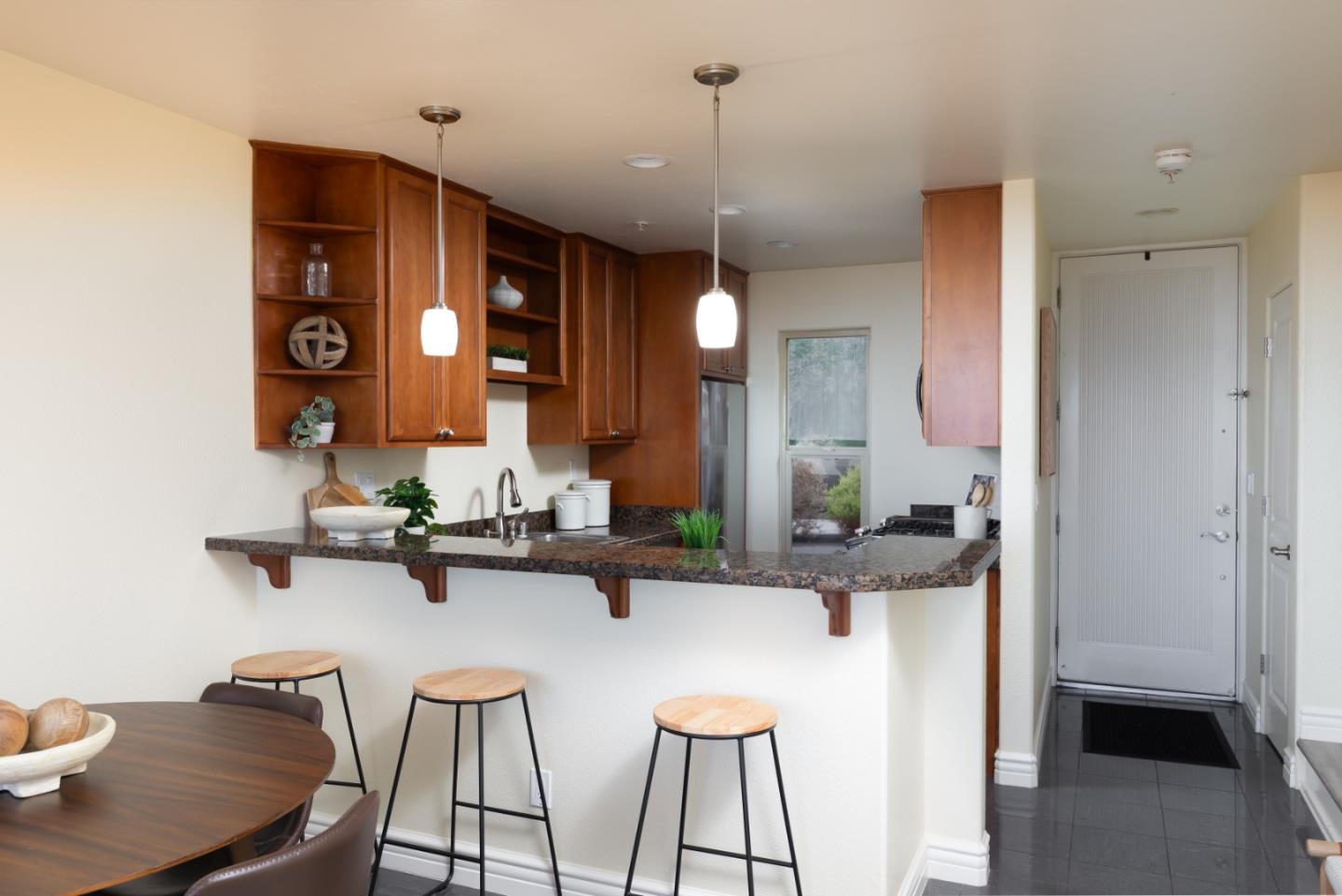 Detail Gallery Image 9 of 23 For 164 Mar Vista Dr, Monterey,  CA 93940 - 2 Beds | 1/1 Baths