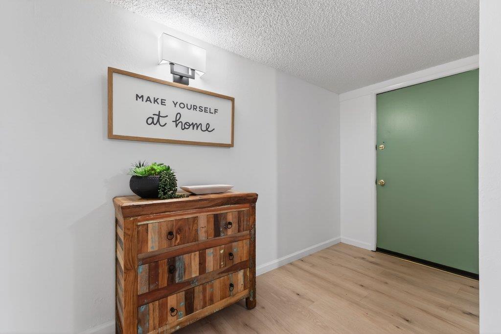 Detail Gallery Image 18 of 38 For 296 Omira Dr, San Jose,  CA 95123 - 4 Beds | 2 Baths