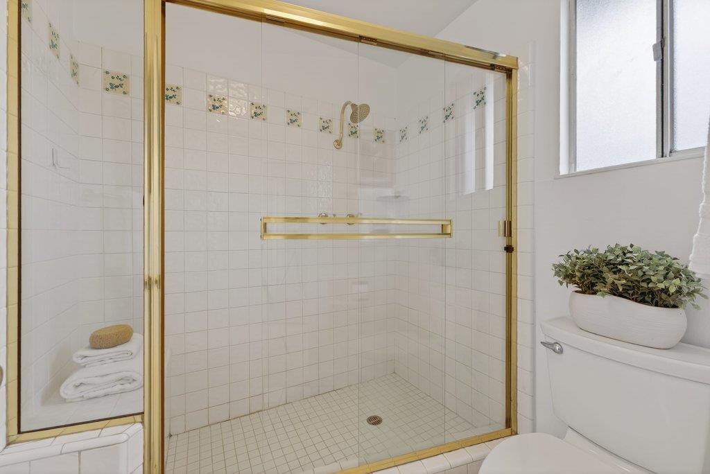 Detail Gallery Image 22 of 38 For 296 Omira Dr, San Jose,  CA 95123 - 4 Beds | 2 Baths