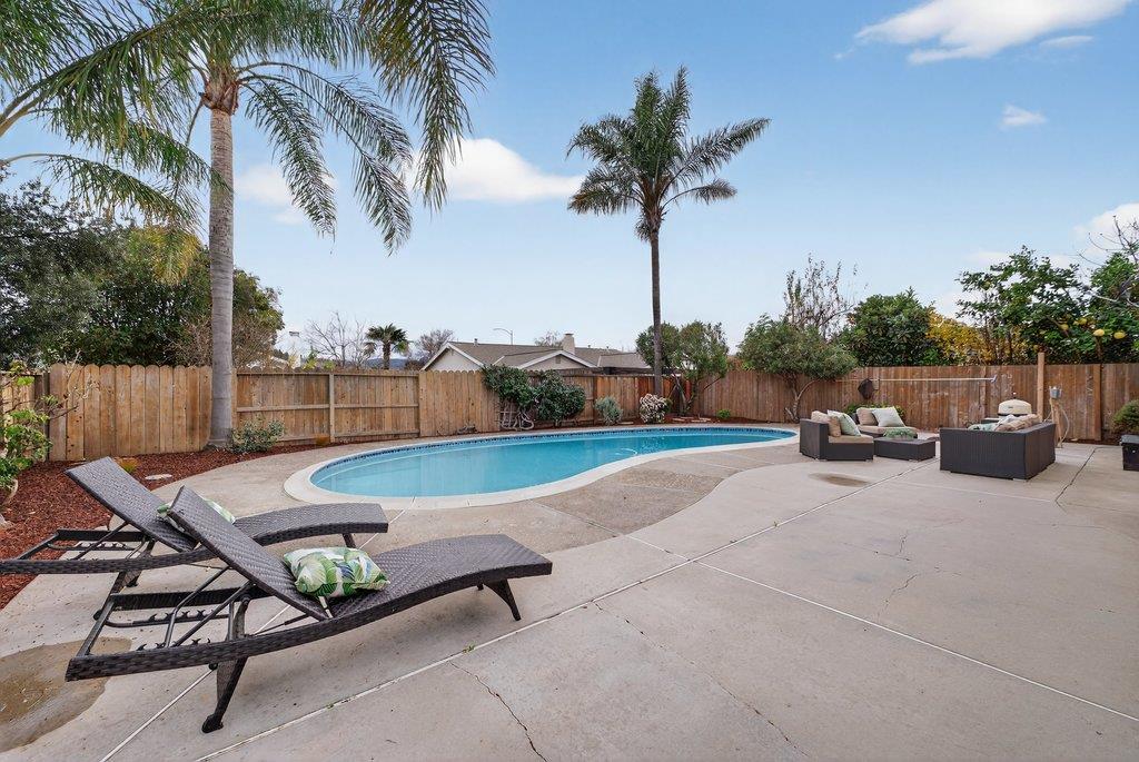 Detail Gallery Image 31 of 38 For 296 Omira Dr, San Jose,  CA 95123 - 4 Beds | 2 Baths