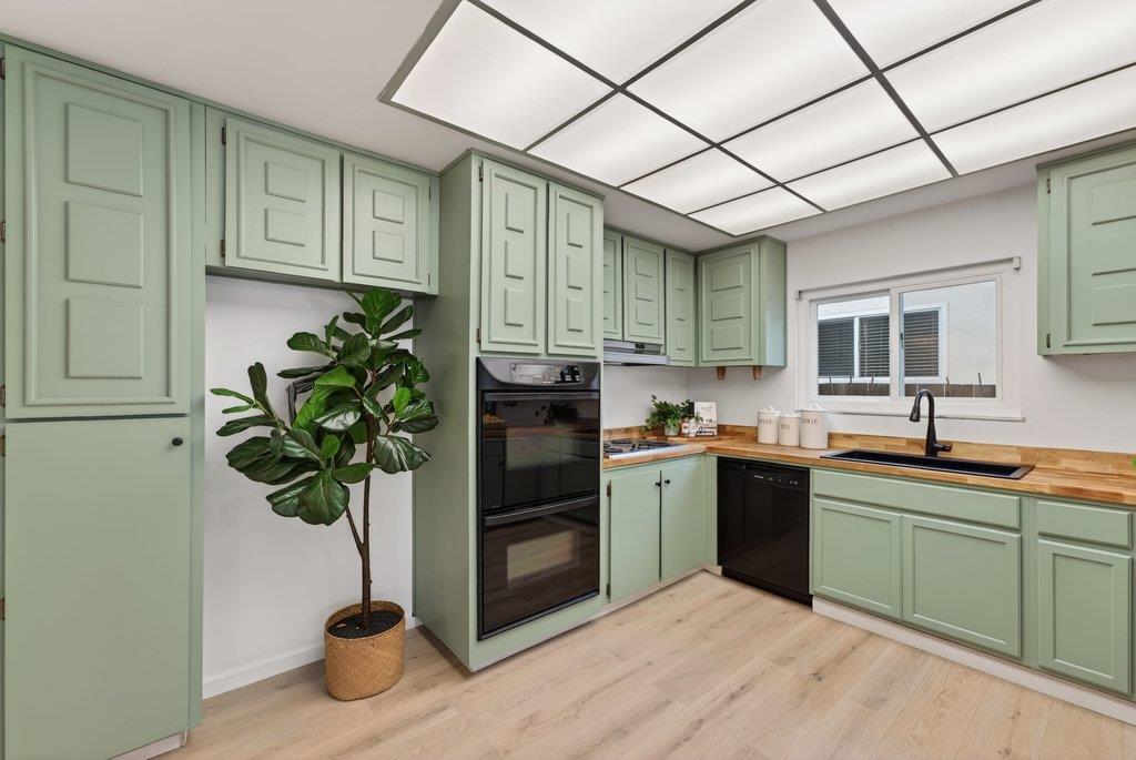 Detail Gallery Image 6 of 38 For 296 Omira Dr, San Jose,  CA 95123 - 4 Beds | 2 Baths