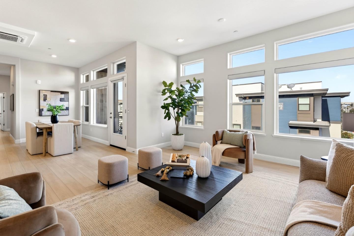 Detail Gallery Image 8 of 27 For 220 Waters Park Cir #304,  San Mateo,  CA 94403 - 3 Beds | 2 Baths