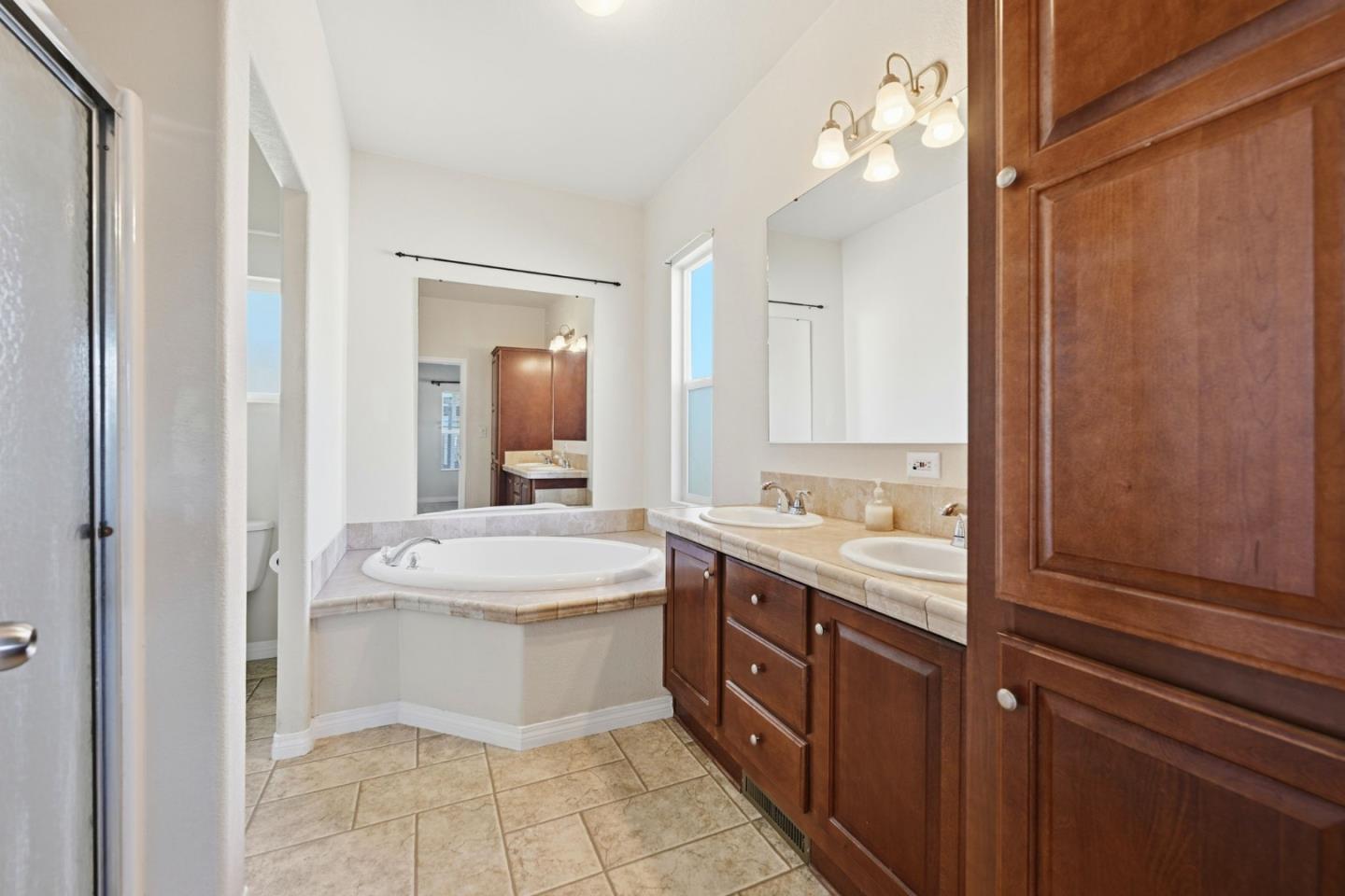 Detail Gallery Image 17 of 22 For 2700 E Valley Pkwy #SPACE 52,  Escondido,  CA 92027 - 3 Beds | 2 Baths