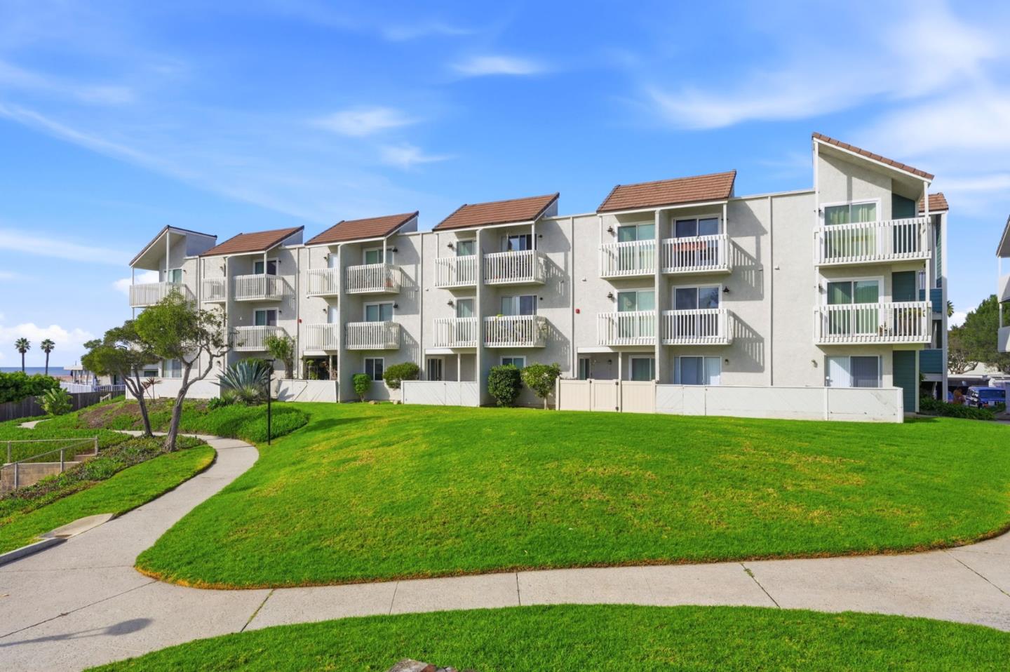 Front Image Thumbnail for ML82029977