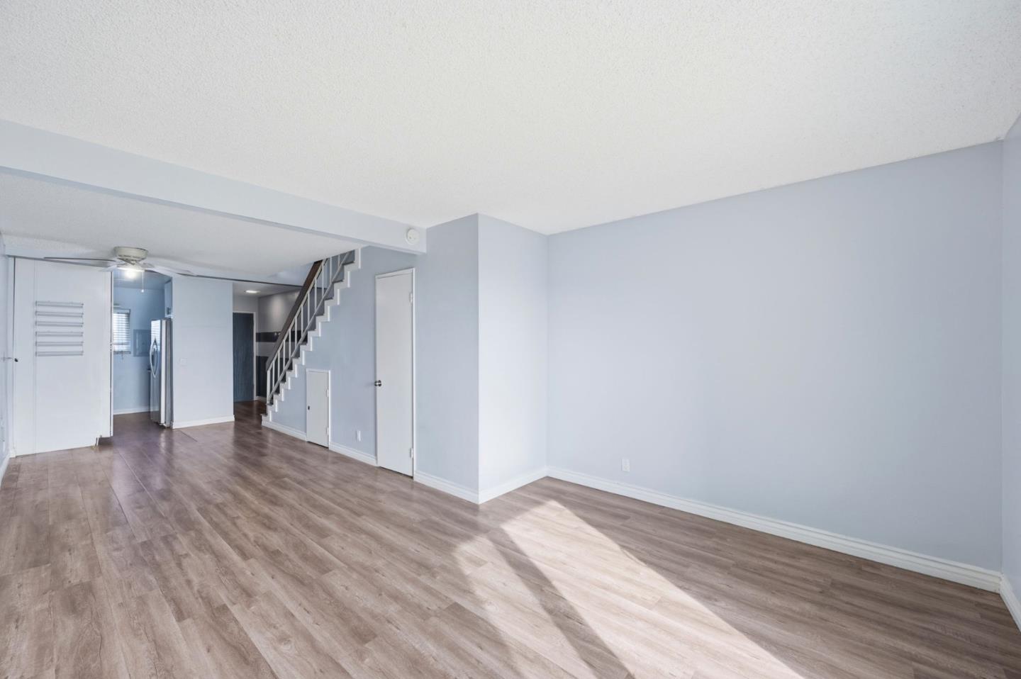 Detail Gallery Image 3 of 23 For 267 S Ventura Rd #280,  Port Hueneme,  CA 93041 - 2 Beds | 1/1 Baths