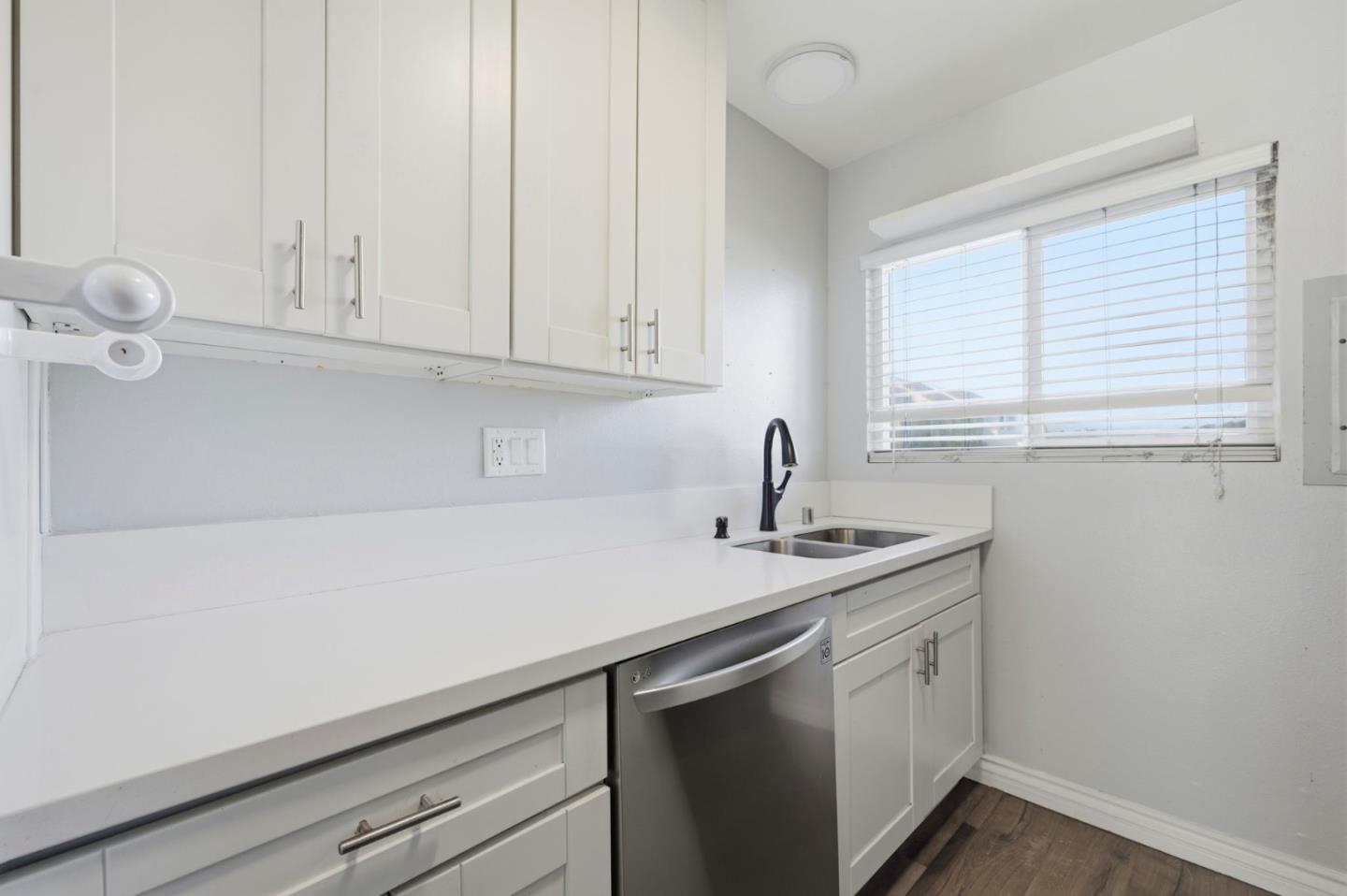 Detail Gallery Image 5 of 23 For 267 S Ventura Rd #280,  Port Hueneme,  CA 93041 - 2 Beds | 1/1 Baths