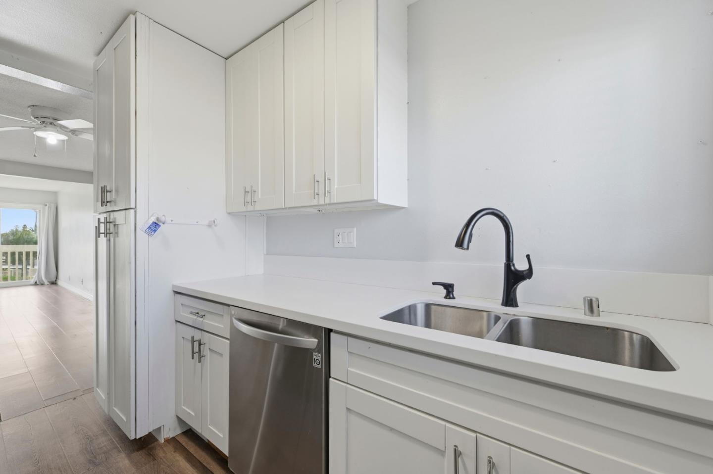 Detail Gallery Image 6 of 23 For 267 S Ventura Rd #280,  Port Hueneme,  CA 93041 - 2 Beds | 1/1 Baths