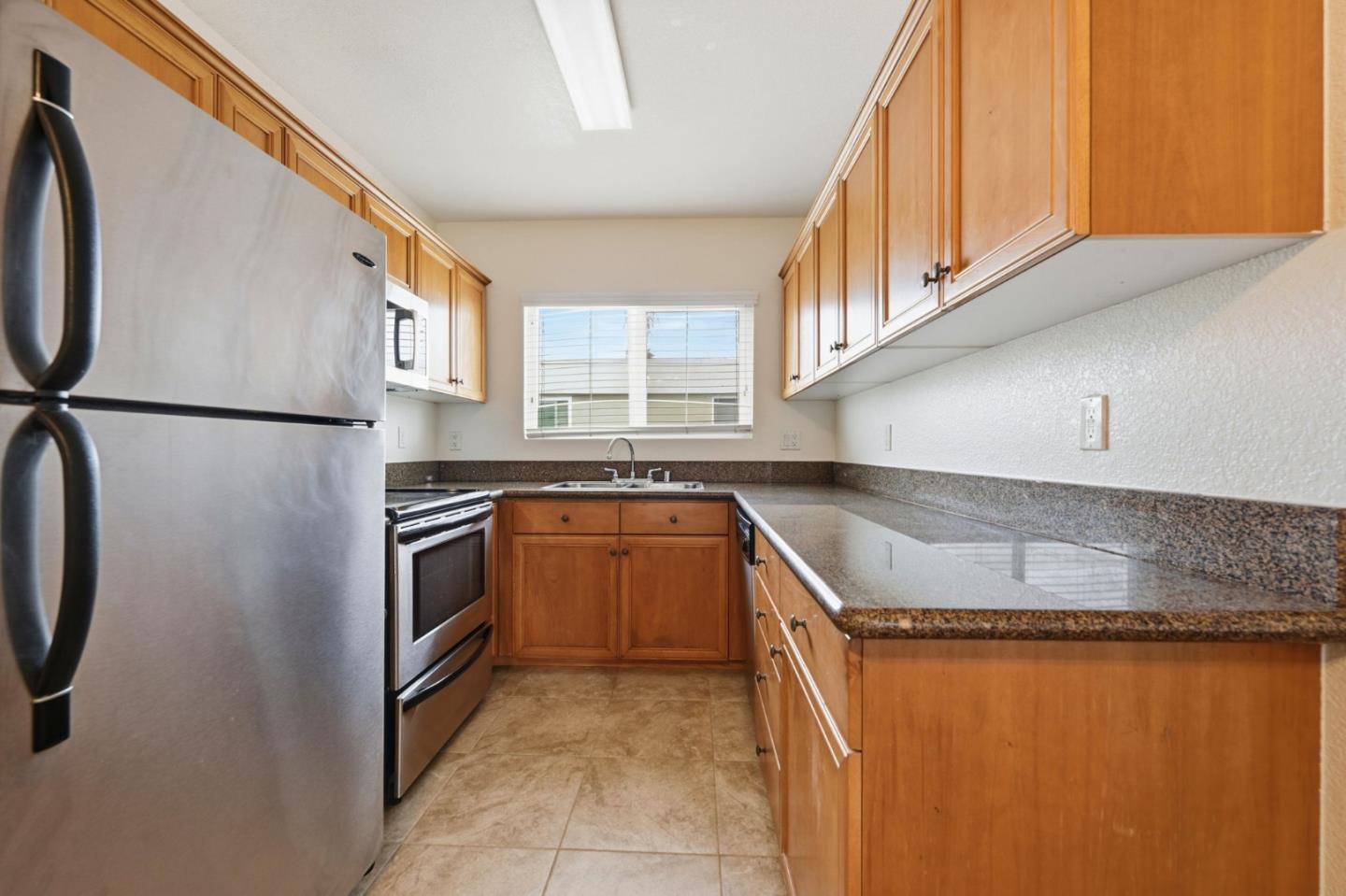 Detail Gallery Image 6 of 20 For 6666 Beadnell Way #26,  San Diego,  CA 92117 - 2 Beds | 2 Baths