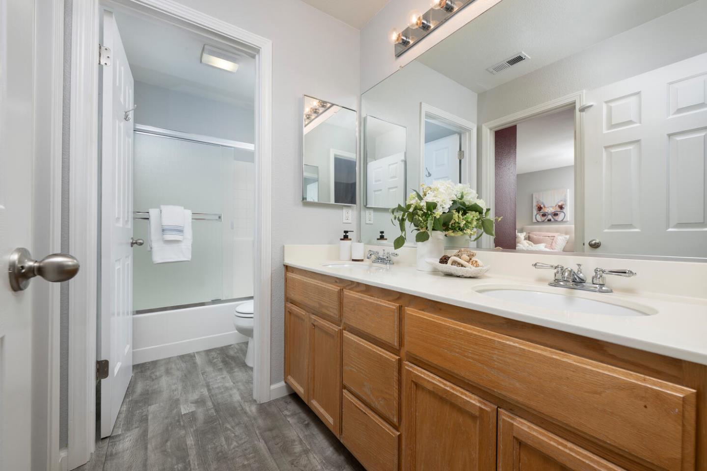 Detail Gallery Image 20 of 26 For 865 Windsor Hills Cir, San Jose,  CA 95123 - 3 Beds | 2/1 Baths