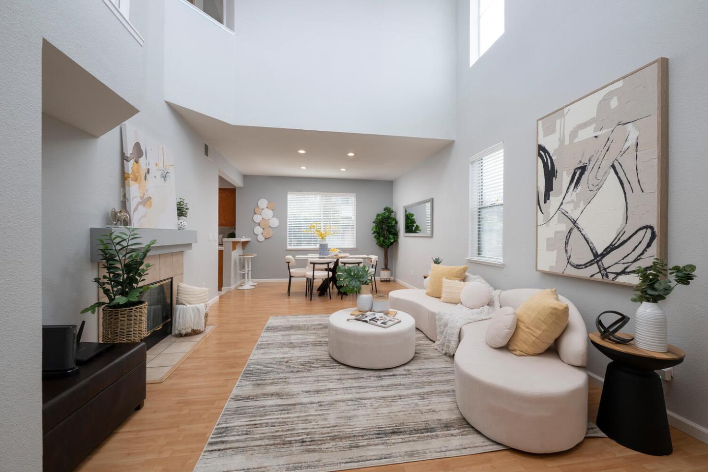 Detail Gallery Image 6 of 26 For 865 Windsor Hills Cir, San Jose,  CA 95123 - 3 Beds | 2/1 Baths