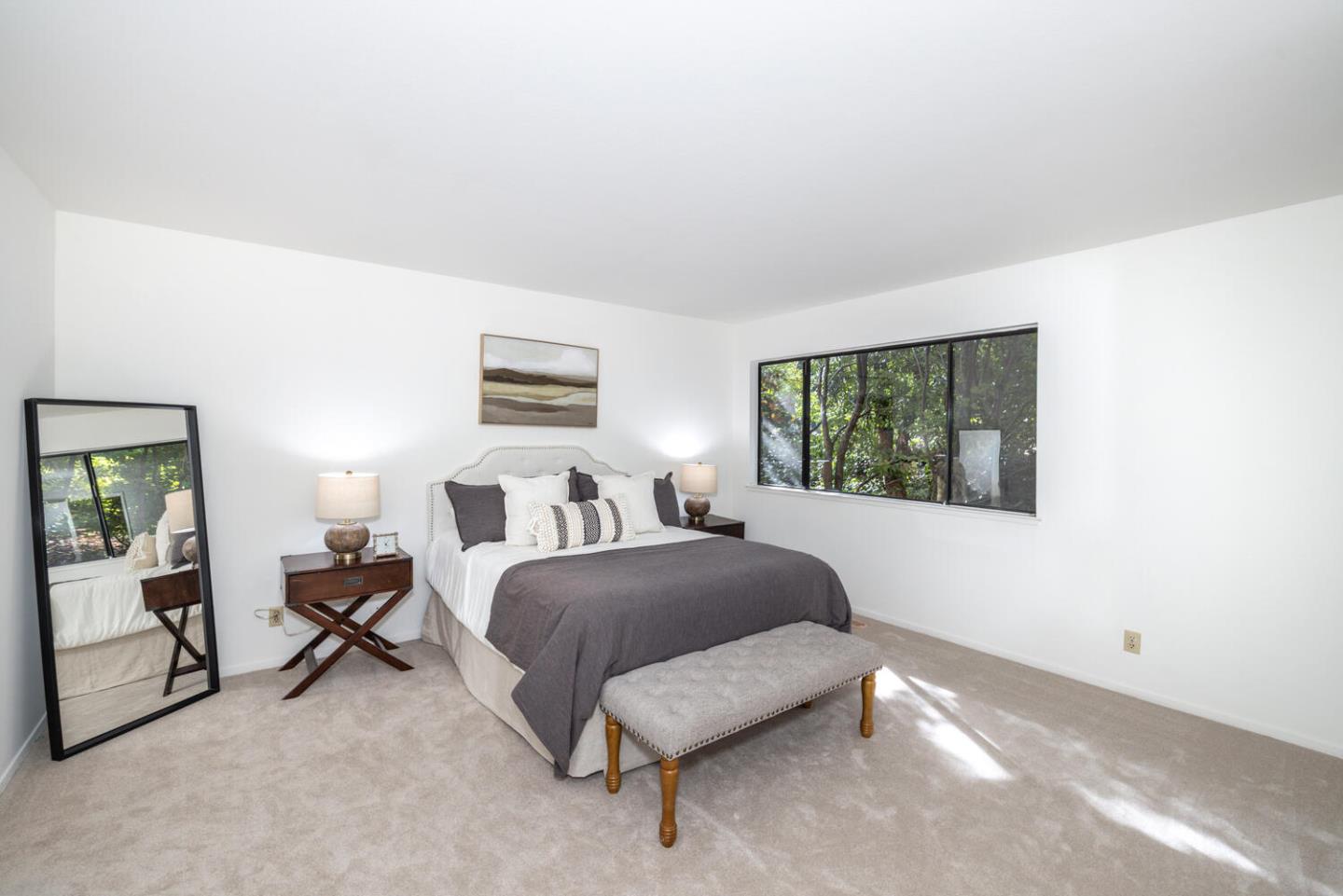 Detail Gallery Image 11 of 21 For 166 Sand Hill Cir, Menlo Park,  CA 94025 - 2 Beds | 2 Baths
