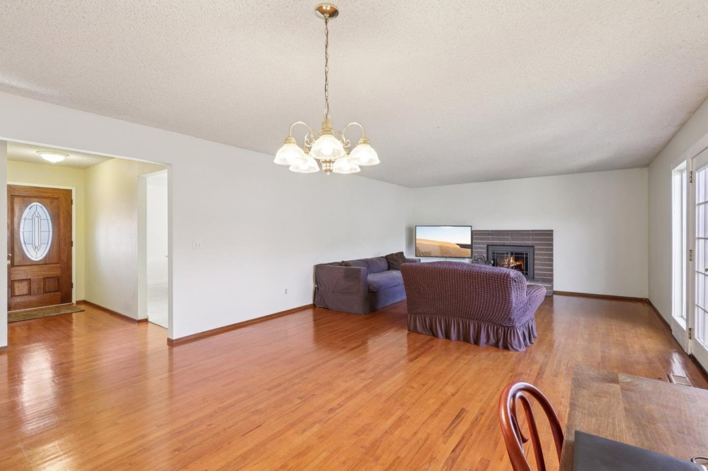 Detail Gallery Image 10 of 32 For 3055 Bostick Ave, Marina,  CA 93933 - 3 Beds | 2 Baths