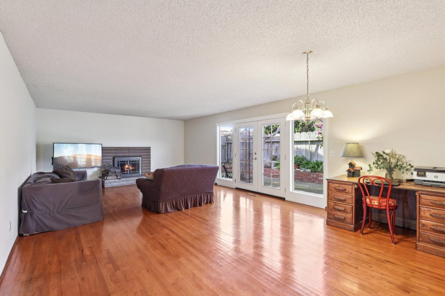 Detail Gallery Image 9 of 32 For 3055 Bostick Ave, Marina,  CA 93933 - 3 Beds | 2 Baths