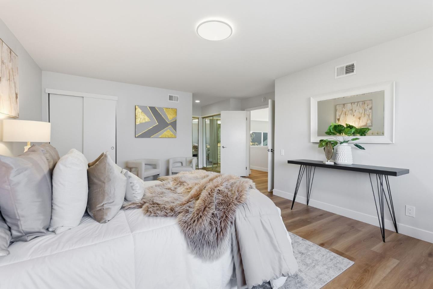 Detail Gallery Image 12 of 70 For 901 Swan St, Foster City,  CA 94404 - 5 Beds | 3 Baths