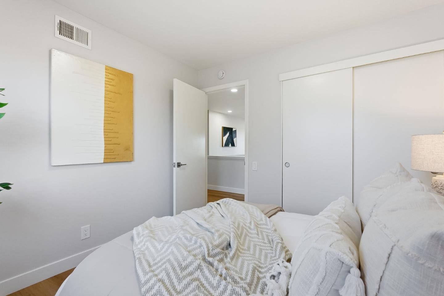 Detail Gallery Image 23 of 70 For 901 Swan St, Foster City,  CA 94404 - 5 Beds | 3 Baths