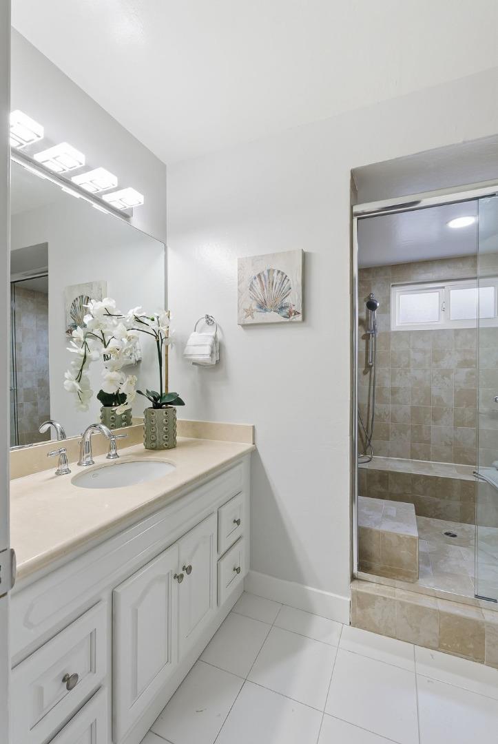 Detail Gallery Image 29 of 70 For 901 Swan St, Foster City,  CA 94404 - 5 Beds | 3 Baths