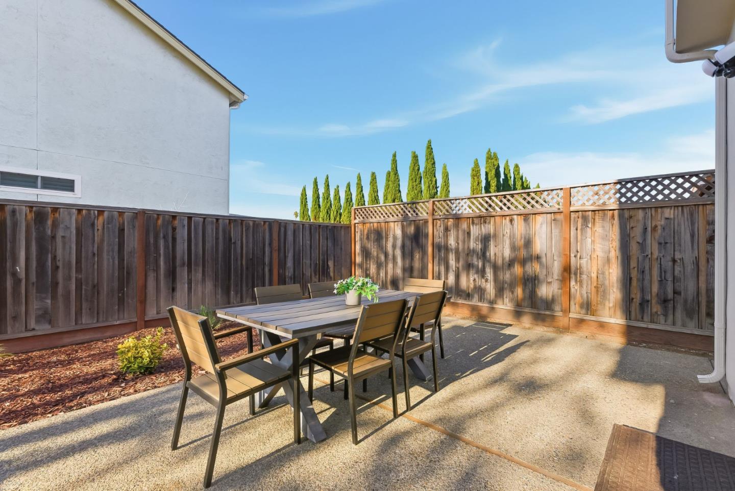 Detail Gallery Image 48 of 70 For 901 Swan St, Foster City,  CA 94404 - 5 Beds | 3 Baths