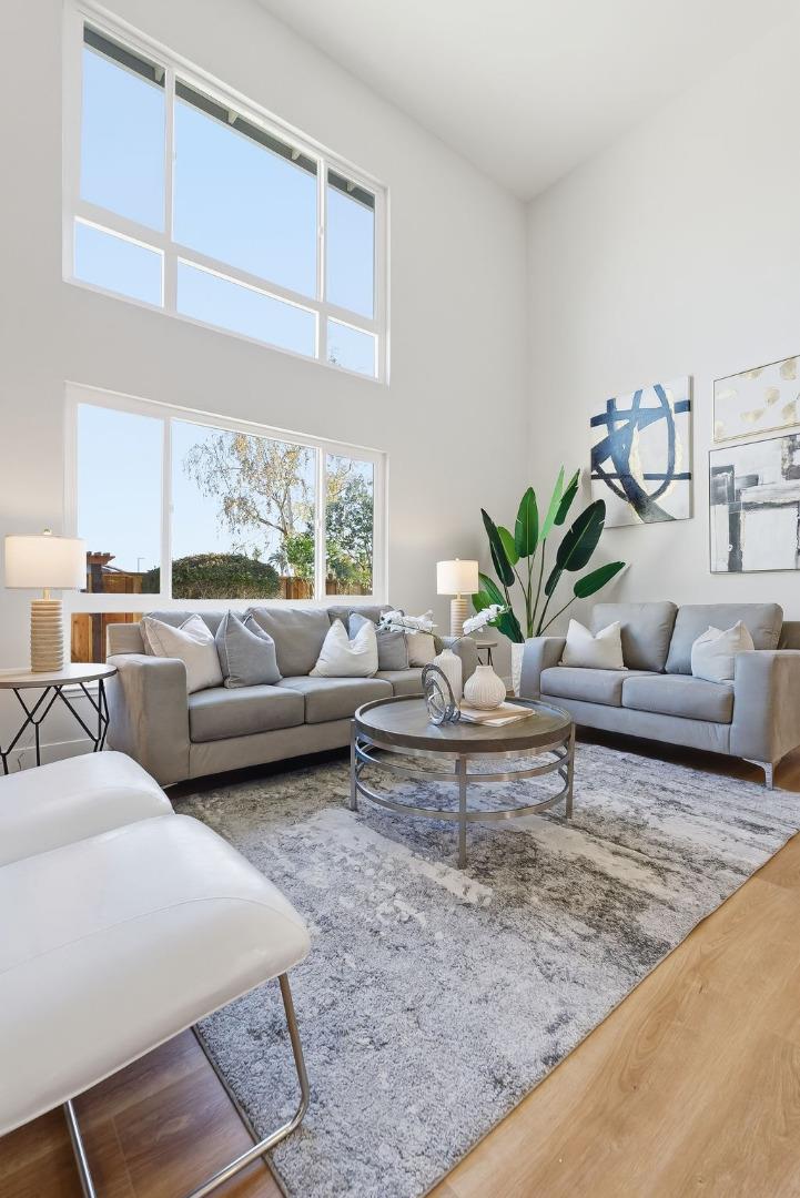 Detail Gallery Image 5 of 70 For 901 Swan St, Foster City,  CA 94404 - 5 Beds | 3 Baths