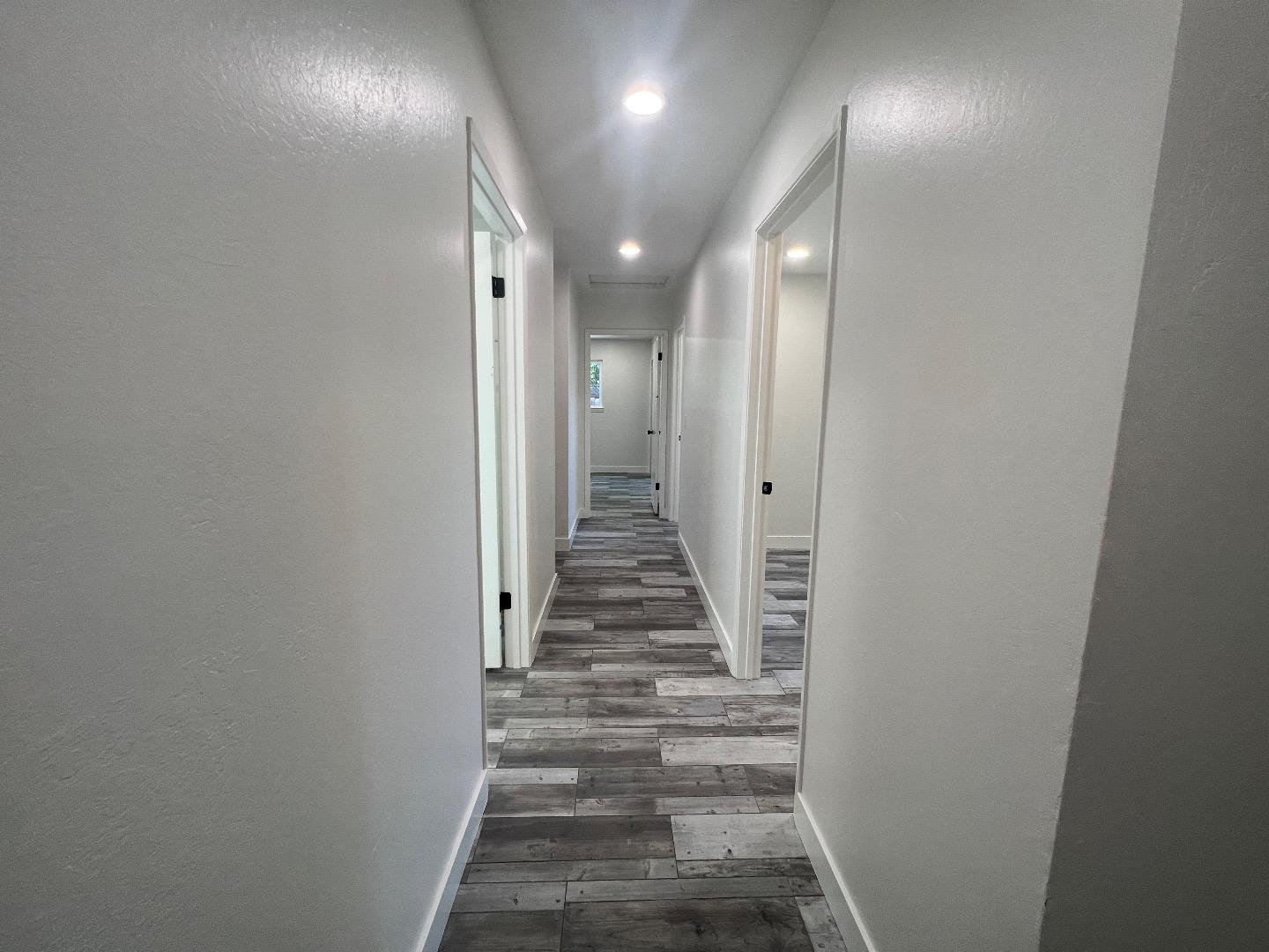 Detail Gallery Image 7 of 17 For 1253 Ironbridge Way, San Jose,  CA 95118 - 4 Beds | 2 Baths