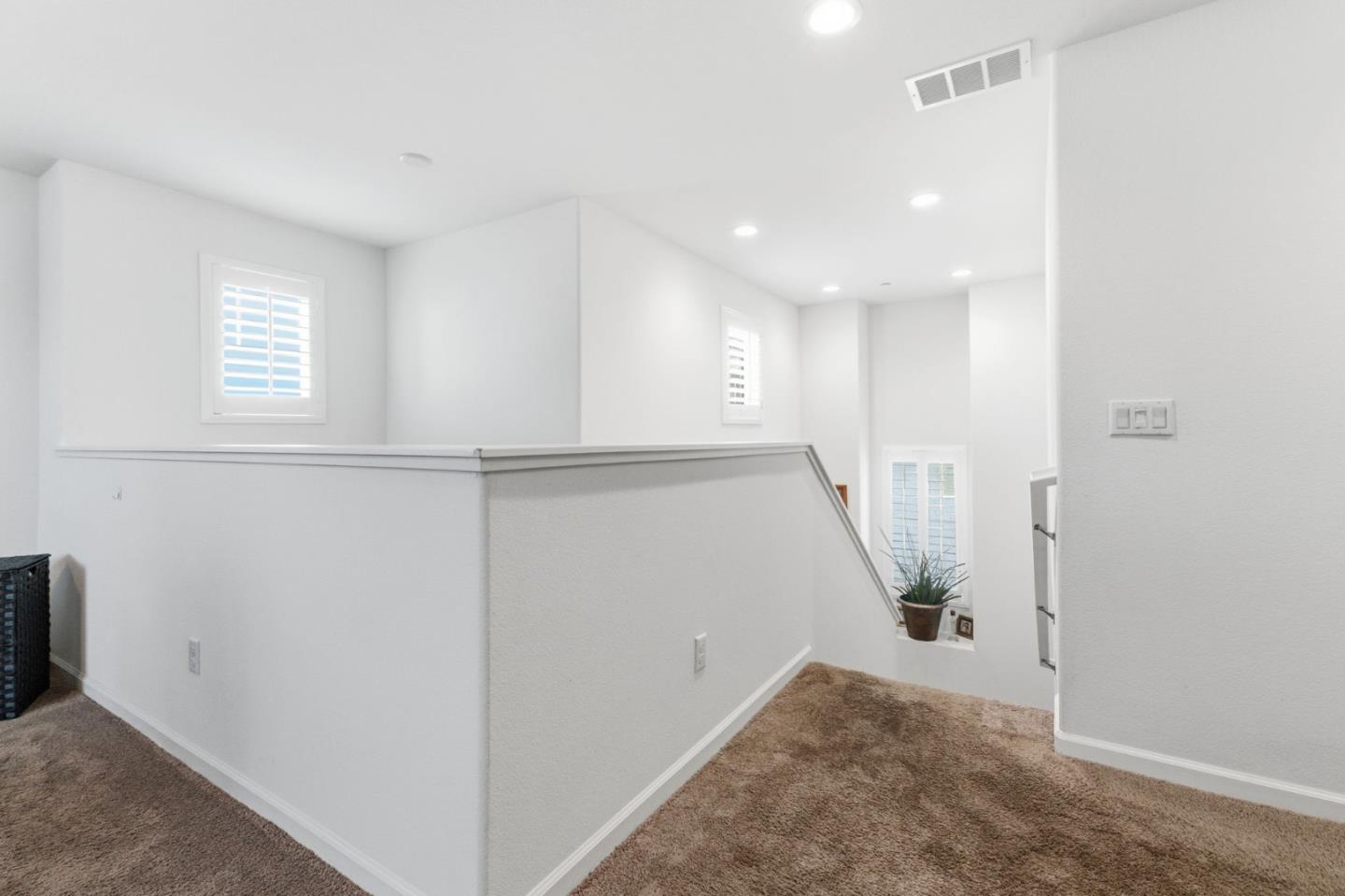 Detail Gallery Image 11 of 37 For 6349 W Acacia Ave, Fresno,  CA 93723 - 5 Beds | 4 Baths