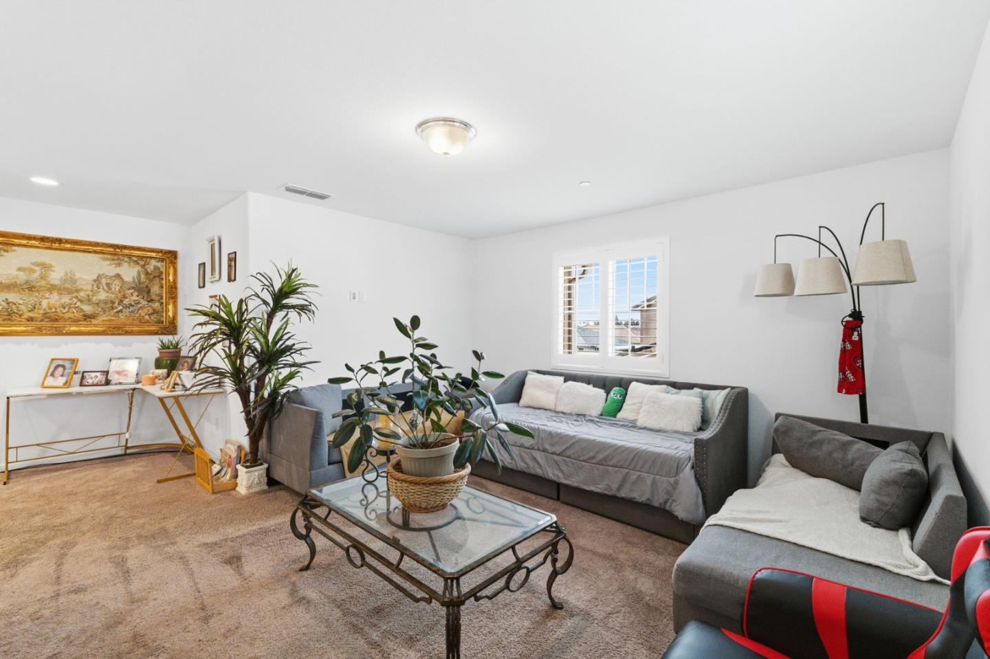 Detail Gallery Image 12 of 37 For 6349 W Acacia Ave, Fresno,  CA 93723 - 5 Beds | 4 Baths