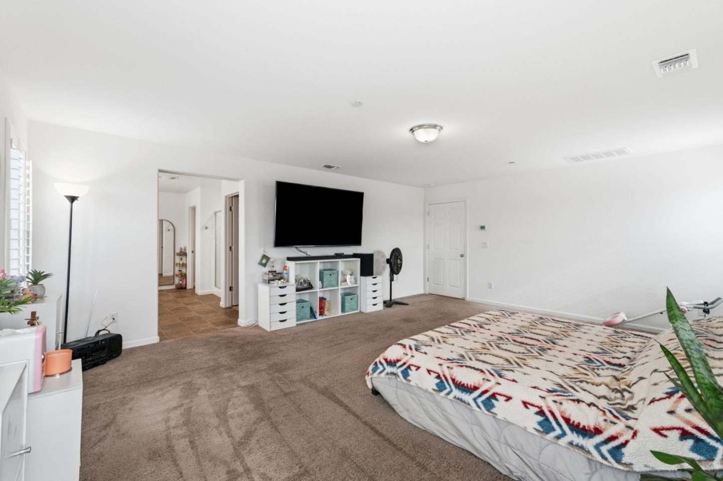 Detail Gallery Image 18 of 37 For 6349 W Acacia Ave, Fresno,  CA 93723 - 5 Beds | 4 Baths