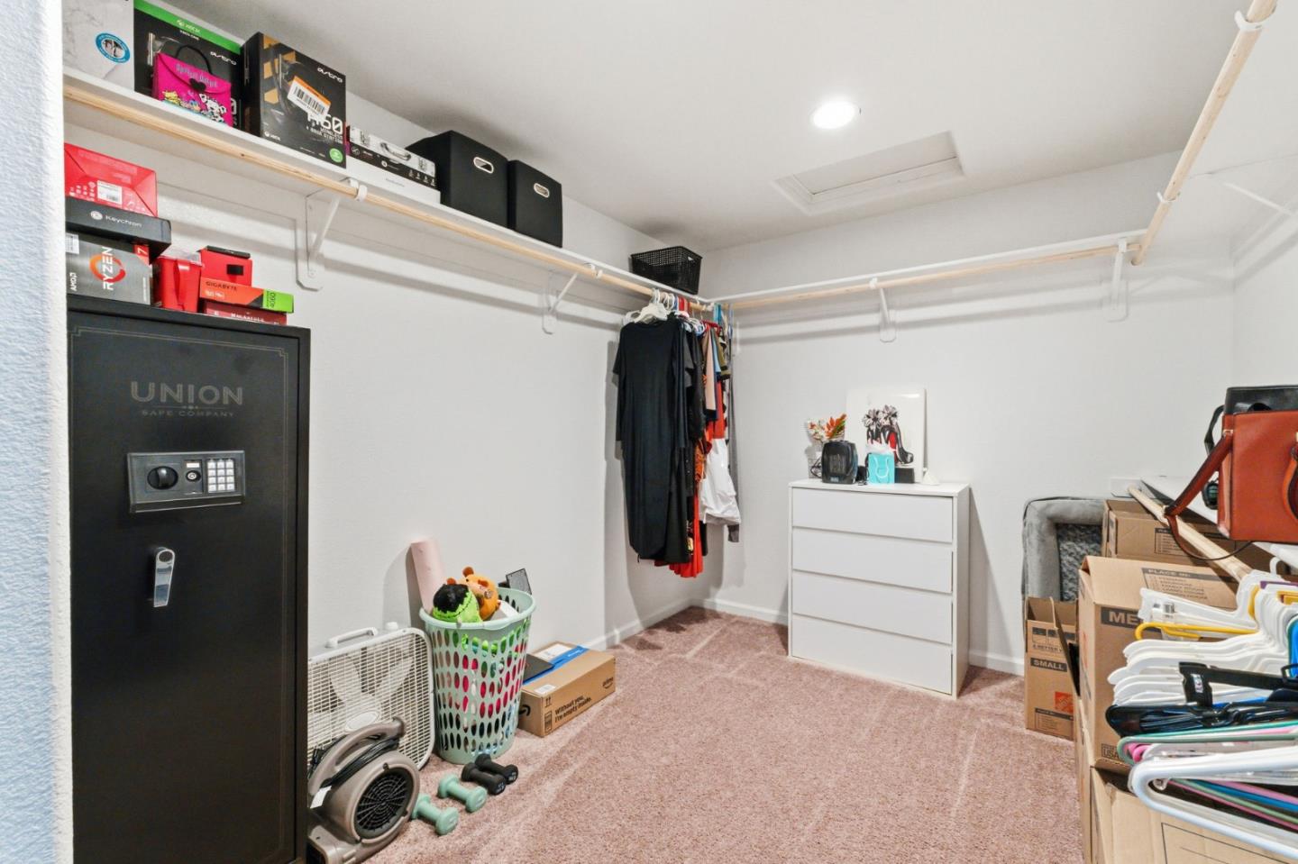 Detail Gallery Image 22 of 37 For 6349 W Acacia Ave, Fresno,  CA 93723 - 5 Beds | 4 Baths