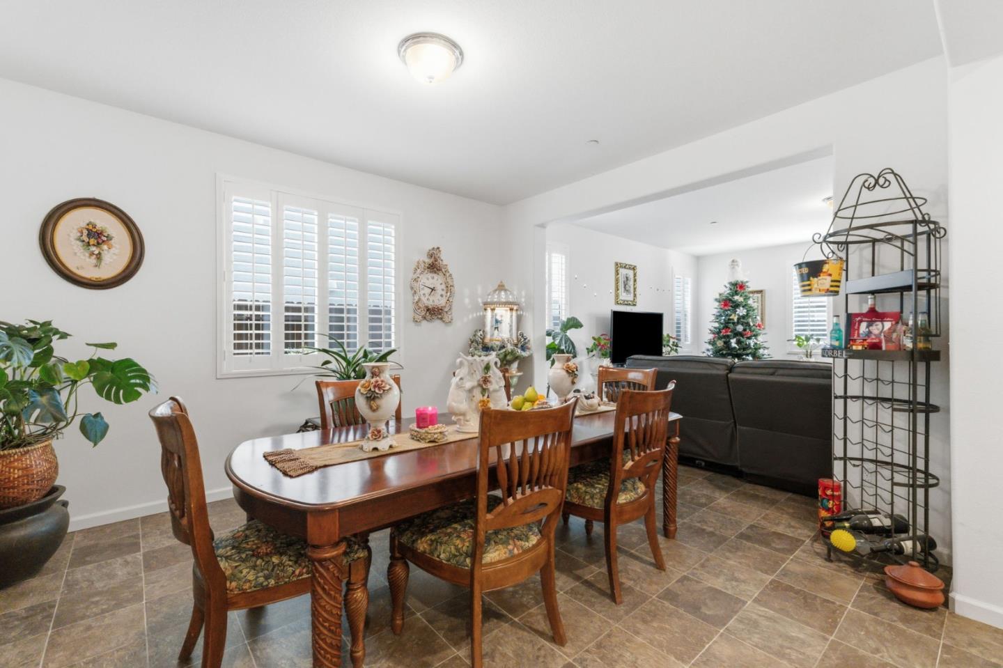 Detail Gallery Image 23 of 37 For 6349 W Acacia Ave, Fresno,  CA 93723 - 5 Beds | 4 Baths