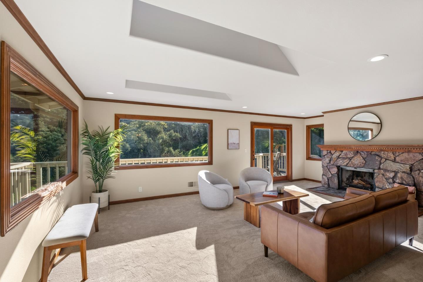 Detail Gallery Image 12 of 64 For 280 Hidden Valley Rd, Royal Oaks,  CA 95076 - 3 Beds | 3 Baths