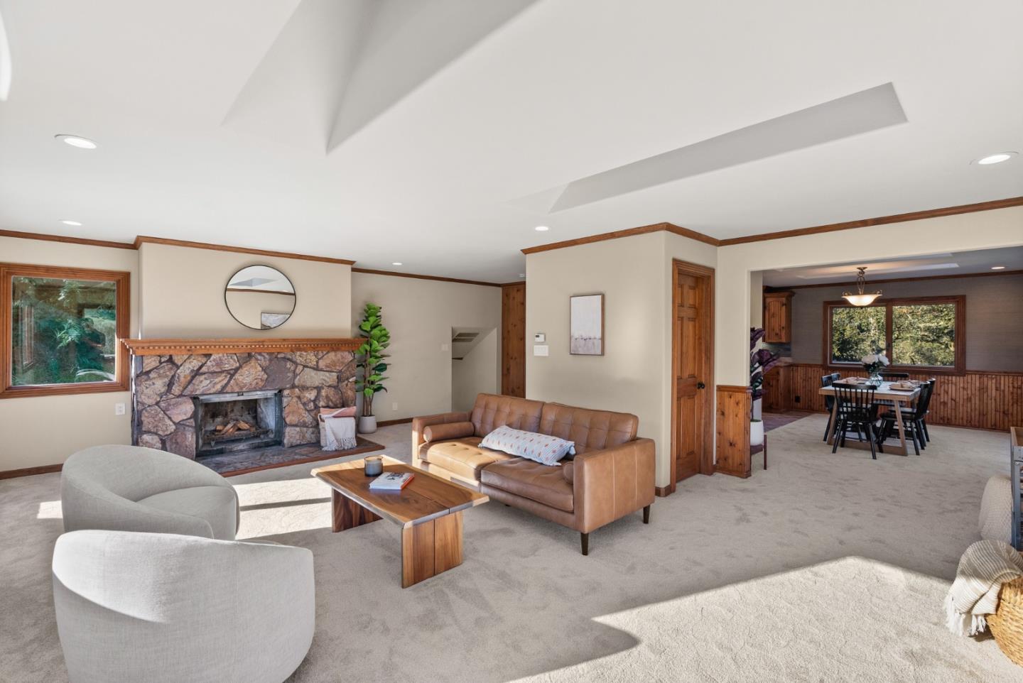 Detail Gallery Image 13 of 64 For 280 Hidden Valley Rd, Royal Oaks,  CA 95076 - 3 Beds | 3 Baths