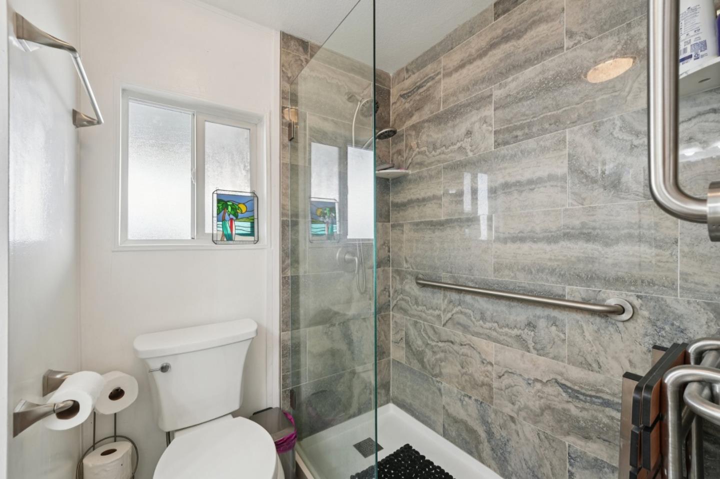 Detail Gallery Image 10 of 23 For 930 Rosedale Ave #64,  Capitola,  CA 95010 - 2 Beds | 2 Baths