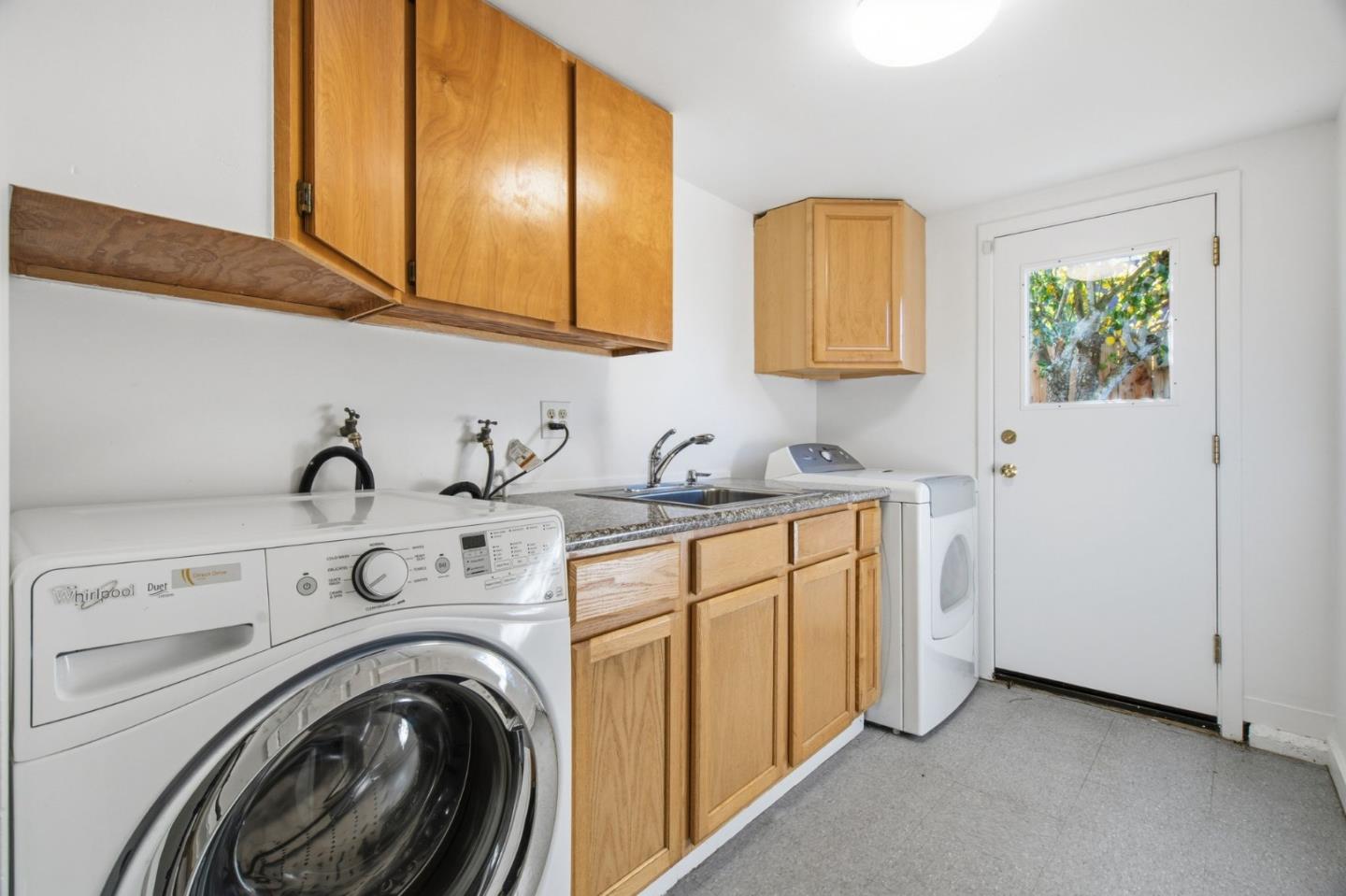 Detail Gallery Image 9 of 10 For 511 Buel Ave #B,  Pacifica,  CA 94044 - 1 Beds | 1 Baths