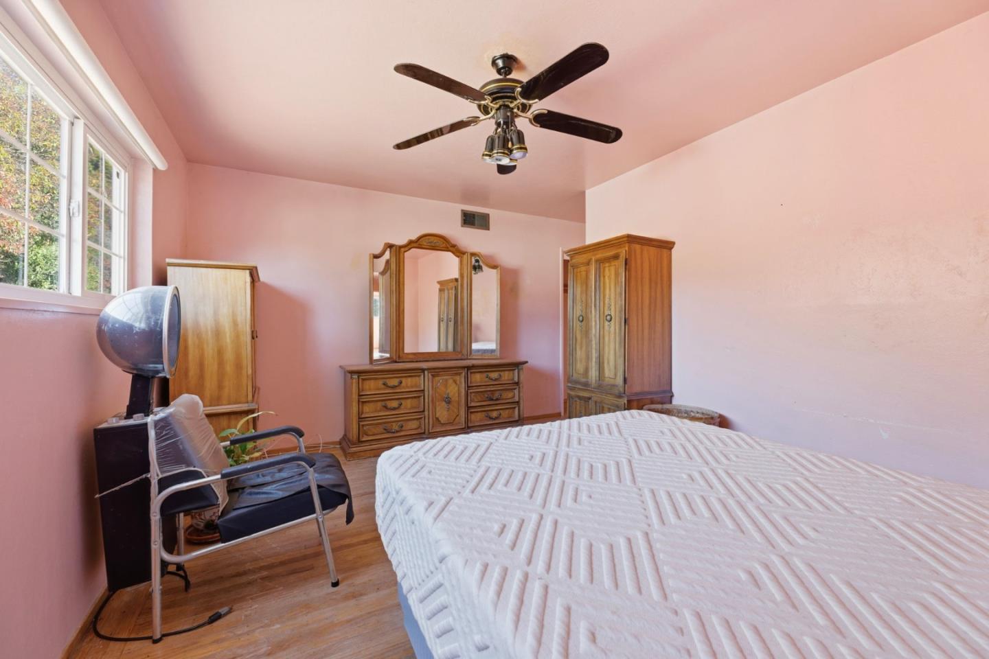 Detail Gallery Image 27 of 42 For 4909 Stacy St, Oakland,  CA 94605 - 4 Beds | 2/1 Baths