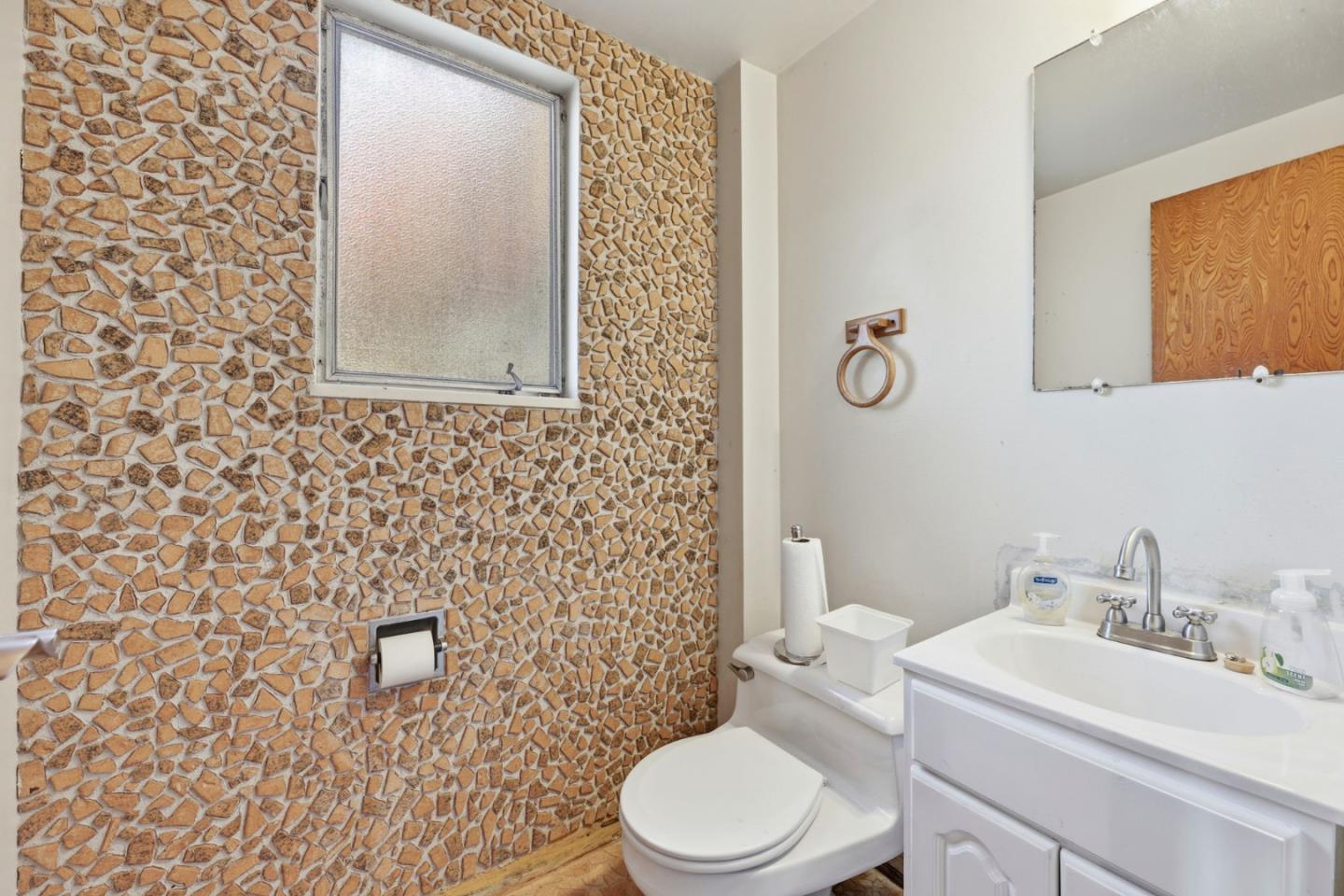 Detail Gallery Image 34 of 42 For 4909 Stacy St, Oakland,  CA 94605 - 4 Beds | 2/1 Baths