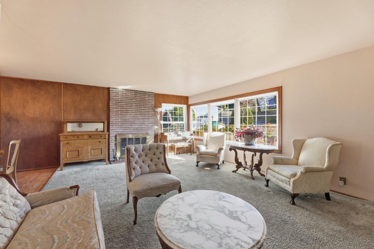 Detail Gallery Image 7 of 42 For 4909 Stacy St, Oakland,  CA 94605 - 4 Beds | 2/1 Baths