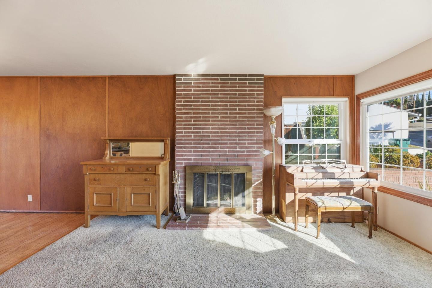 Detail Gallery Image 8 of 42 For 4909 Stacy St, Oakland,  CA 94605 - 4 Beds | 2/1 Baths