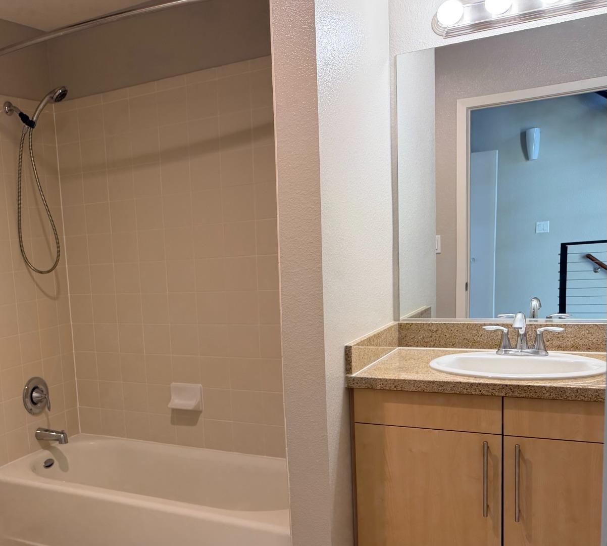 Detail Gallery Image 16 of 46 For 88 Bush St #2171,  San Jose,  CA 95126 - 2 Beds | 2 Baths