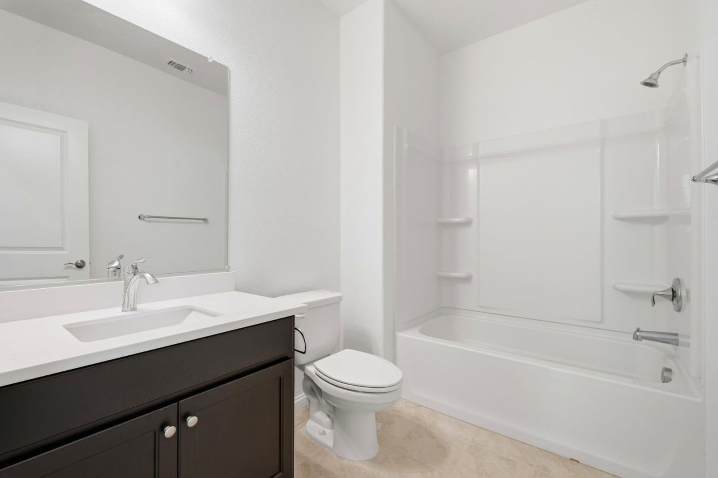 Detail Gallery Image 17 of 22 For 735 Windward Ct, Bethel Island,  CA 94511 - 3 Beds | 2/1 Baths