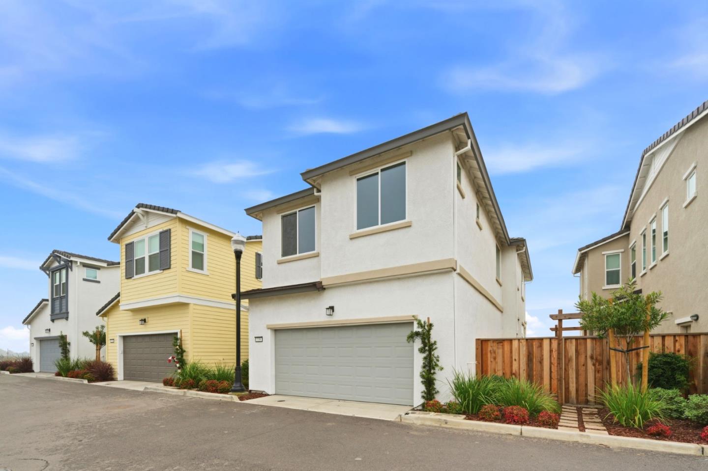 Detail Gallery Image 3 of 22 For 735 Windward Ct, Bethel Island,  CA 94511 - 3 Beds | 2/1 Baths