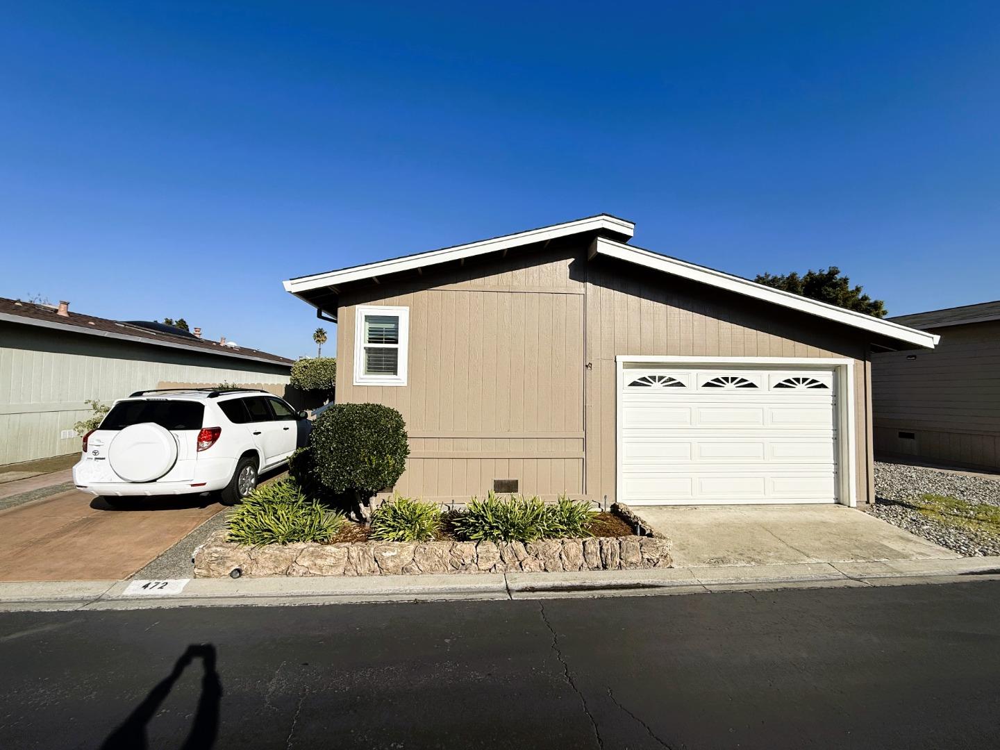 Front Image Thumbnail for ML82030014