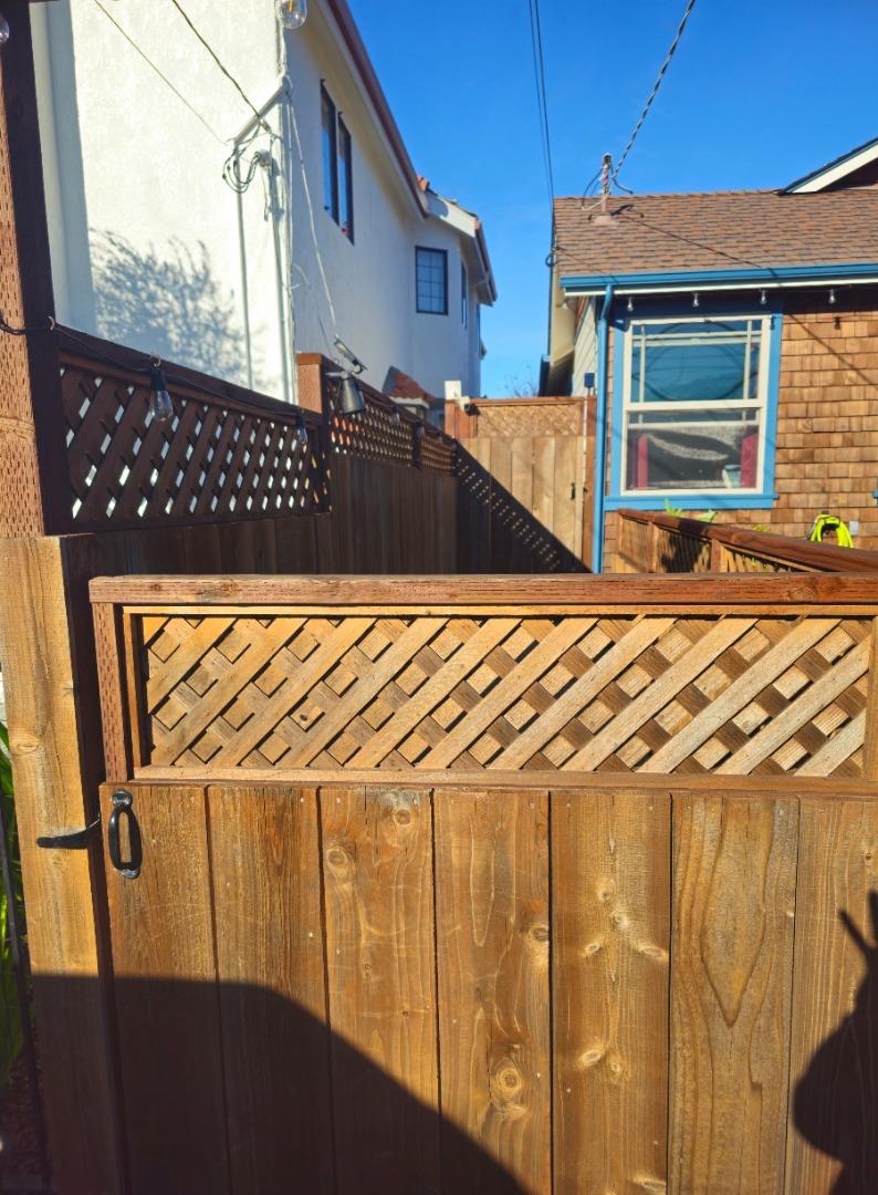 Detail Gallery Image 2 of 22 For 229 Moana a,  Pacifica,  CA 94044 - 0 Beds | 1 Baths