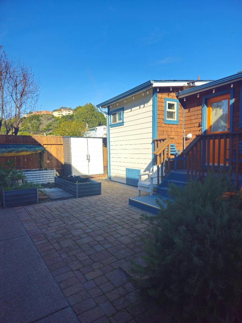 Detail Gallery Image 6 of 22 For 229 Moana a,  Pacifica,  CA 94044 - 0 Beds | 1 Baths