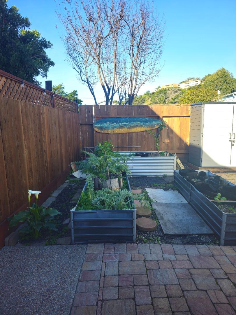 Detail Gallery Image 7 of 22 For 229 Moana a,  Pacifica,  CA 94044 - 0 Beds | 1 Baths