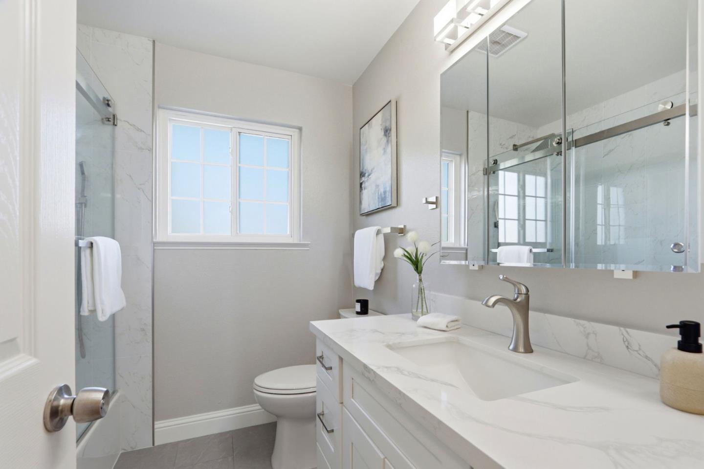 Detail Gallery Image 34 of 42 For 1078 Oaktree Dr, San Jose,  CA 95129 - 5 Beds | 2/1 Baths